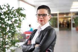  Lenka Krótká